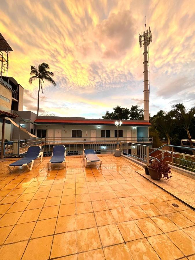 Hotel Terraza Inn Ринкон-де-Гуайябитос Экстерьер фото